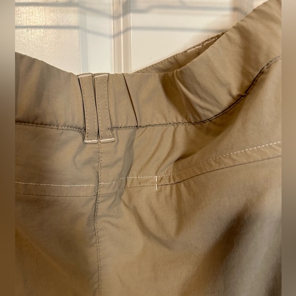 Eddie Bauer sports skotrt active fit size tall XL khaki color side pockets - Picture 4 of 10